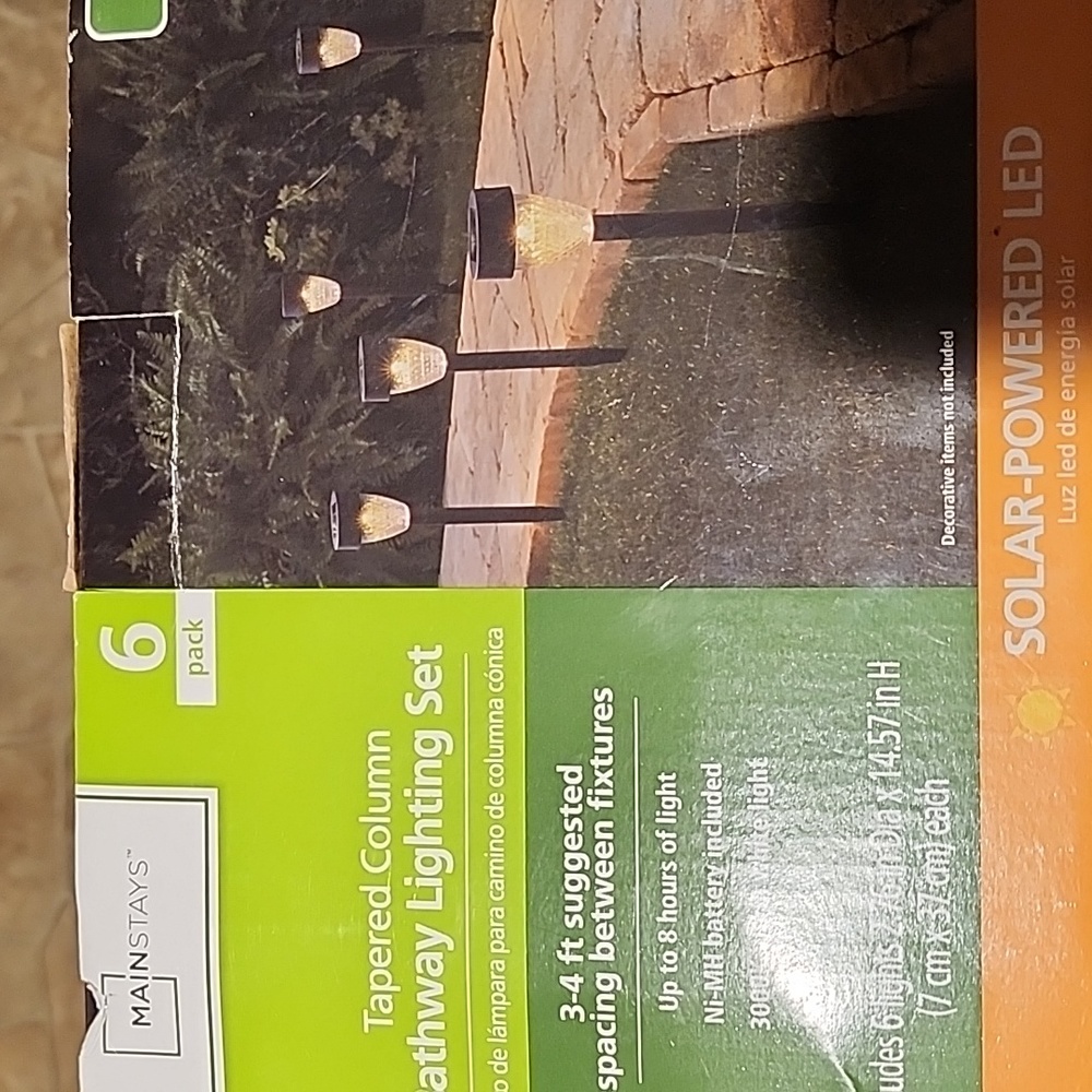 Pathway lighting set